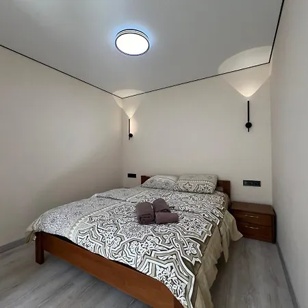 Near Pechersk Metro Station Апартаменты Киев